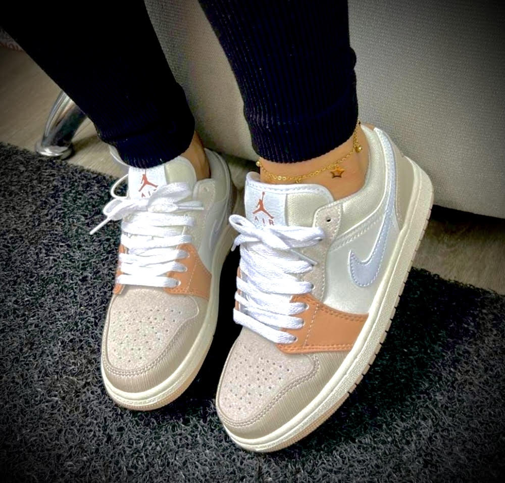 Air Jordan Low 1 Dama